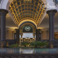 Sheraton Dubai Mall of the Emirates Entrance