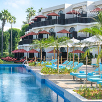 JA Palm Tree Court
