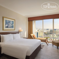 Marriott Executive Apartments Dubai Creek Спальня с одной кроватью