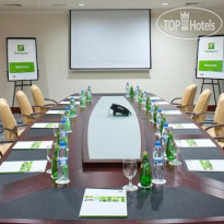 Sunday Hotel Holiday international Dubai 
