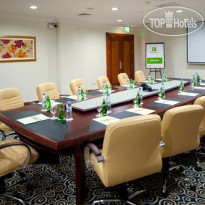 Sunday Hotel Holiday international Dubai 