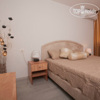 Elis Hotel