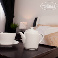 Elis Hotel