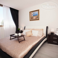 Elis Hotel