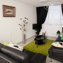 Elis Hotel