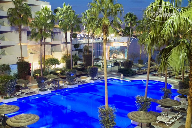 Astral Aria Hotel