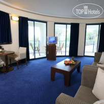 Brown Red Sea - Central Park 