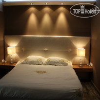 Rich Luxury Suites