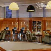 Leonardo Plaza Холл