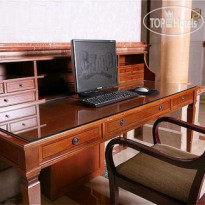 Crowne Plaza Tel-Aviv Интернет-пункт в лобби