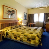 Leonardo Gordon Beach 