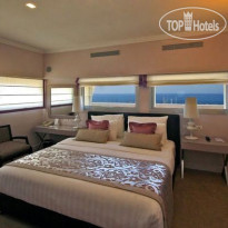 Leonardo Gordon Beach 