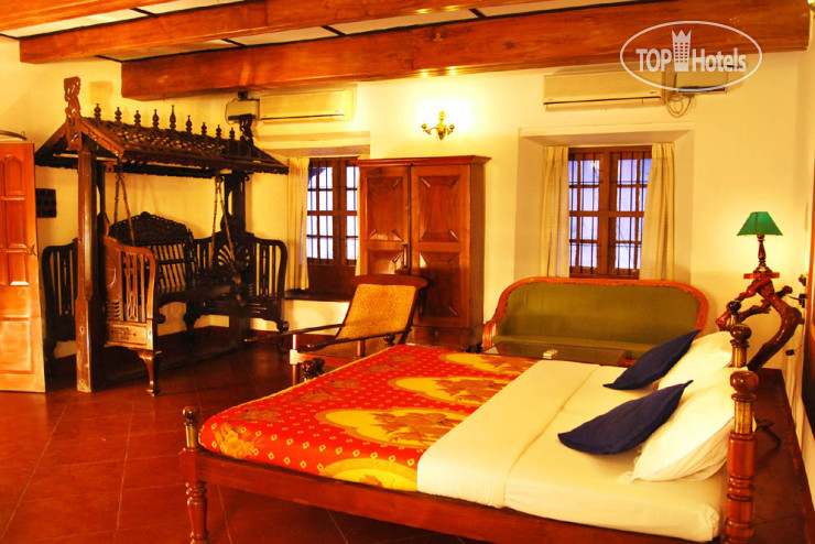 New photos from tourists Rossitta Wood Castle 2*