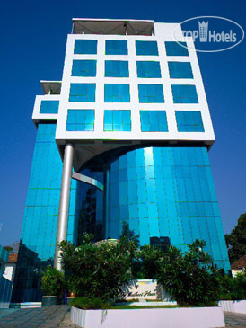 Hotelier's photos The Muthoot Plaza 5*