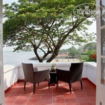 Old Lighthouse Bristow 