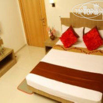 Royal Riviera Hotel & Resort 