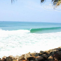 Black Beach Resort