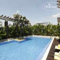 Lemon Tree Premier Ulsoor Lake Bengaluru Бассейн