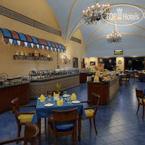 The Golden Palms Hotel & Spa 