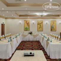 The Golden Palms Hotel & Spa 