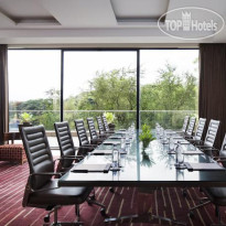 JW Marriott Hotel Bengaluru Конференц-зал в отеле