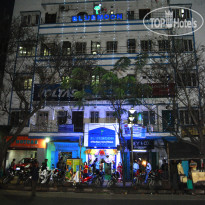 Blue Moon Guest House & Banquet Отель