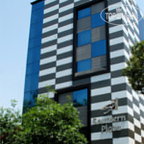 Southern Plaza 