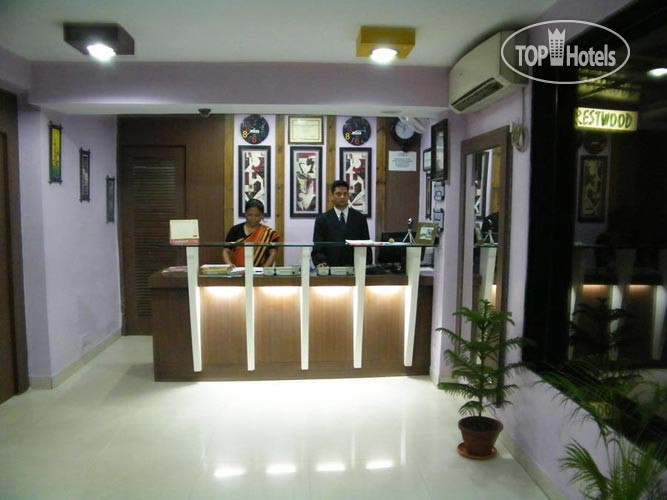 Hotelier's photos Crestwood Hotel 3*