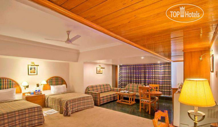 New photos from tourists Sarovar Portico 3*