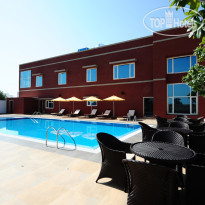 DesertScape Resort