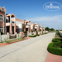 DesertScape Resort