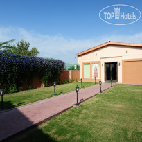 DesertScape Resort