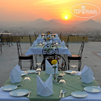 1589 Bhairavgarh Palace 