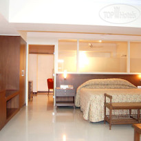 Breeze Hotel