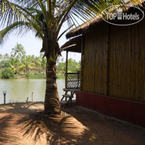 Om Lake Resort 