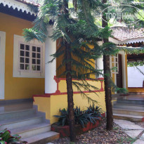 Granpa's Inn Hotel Bougainvillea