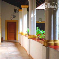 Granpa's Inn Hotel Bougainvillea