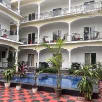 Outdoor pool в Morjim SUNSET HOTEL & Guesthouse 3*