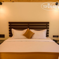 Stone Wood Resort & Spa 