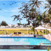 Foxoso LA Beach Resort 