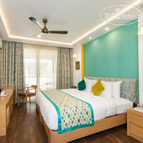 Acron Seaway Resort 