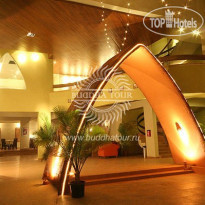 Neelams The Glitz 