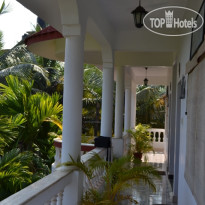 White Feather Guest House 