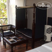 16 Degrees North Boutique 