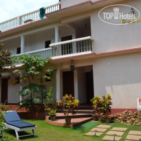 Pebbles Resort 