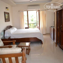 Rising Waves Guest House 