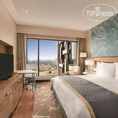 Hotel photo The Leela Ambience Convention Hotel Delhi 5*