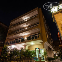 Africa Avenue Anand lok