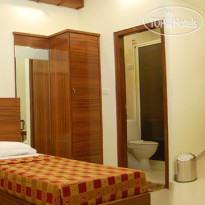 Aster Inn 