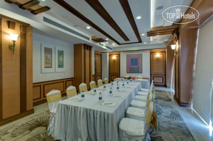 New photos from tourists Royal Tulip Navi Mumbai 5*